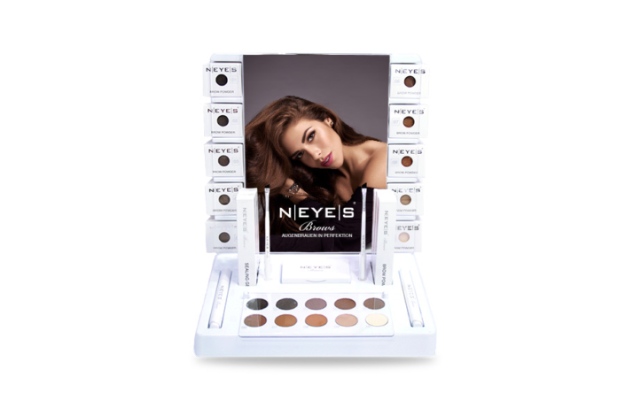 Displays Neyes Brows